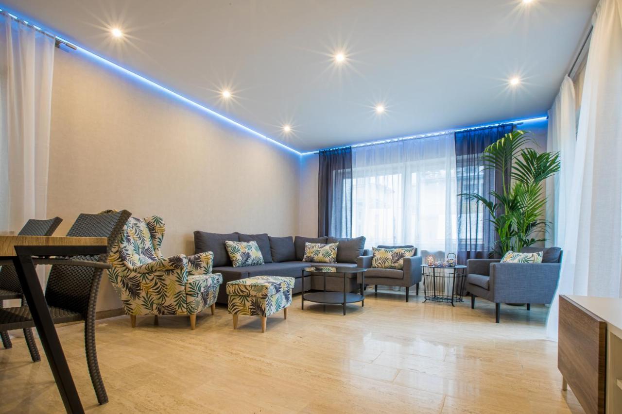 Modernes Apartment In Zentrumsnaehe Mit Eigenem Stellplatz 巴登-巴登 外观 照片