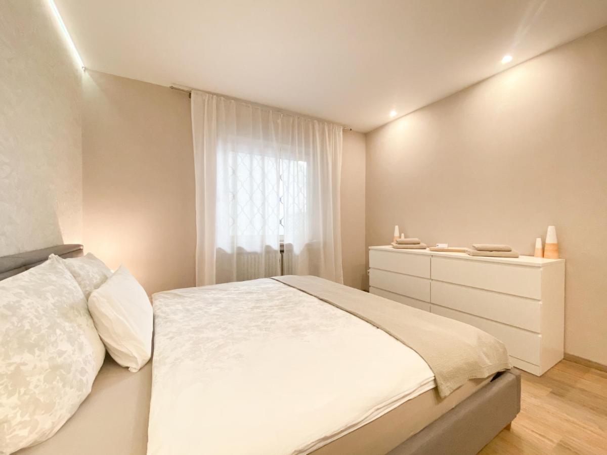 Modernes Apartment In Zentrumsnaehe Mit Eigenem Stellplatz 巴登-巴登 外观 照片